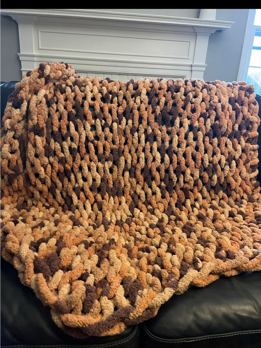 Plush chennel Chunky Knit Throw Blanket in Brown and Tan